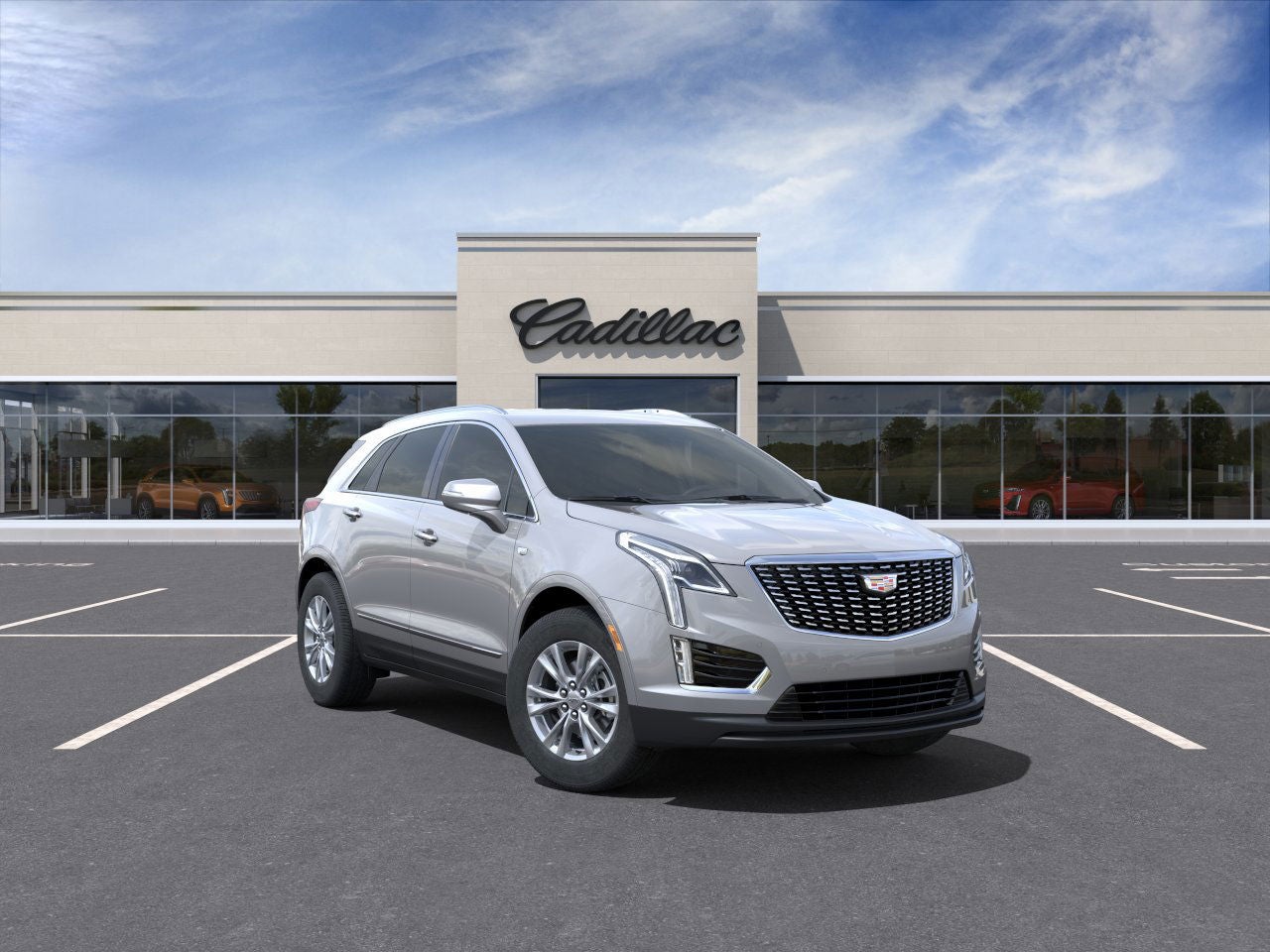 2025 Cadillac XT5 Luxury in Argent Silver Metallic — front three-quarter view